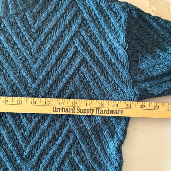 A New Day Crewneck Sweater Teal Textured Chevron Pattern Women’s Size M - Picture 7 of 8